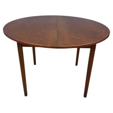 Jack Cartwright for Founders Round Walnut Dining Table with 2 leaves