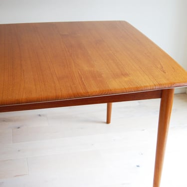 Danish Modern Teak Expandable Dining Table by Hvidt & Molgaard Nielsen – Seats Twelve 