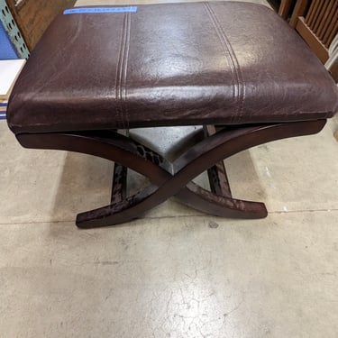 Black Stool 16.75 x 18.25 x 23.25