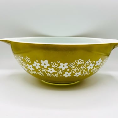 Vintage 1970s Pyrex 444 Spring Blossom Crazy Daisy Green and White Homestead Mixing Bowl by LeChalet
