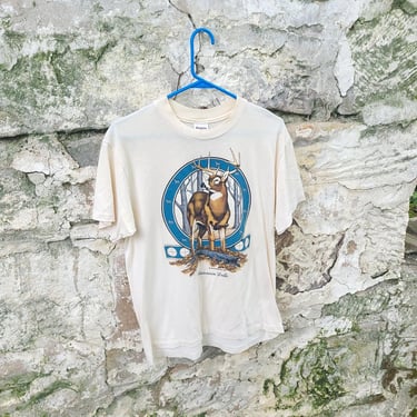 Vintage 1990's Thin Wisconsin Dells Whitetail Deer Printed Graphic T-Shirt (S to M) 