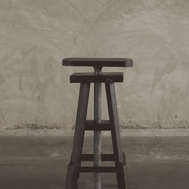 ADJUSTABLE SCULPTING TABLE, USA, C1910