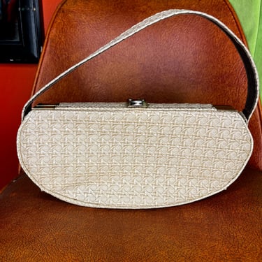 60's-70's Tan Textured Wicker Pattern One Shoulder Bag