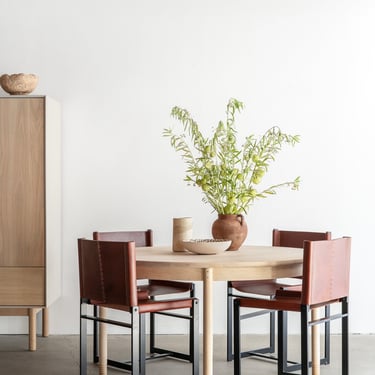 Ynez Round Dining Table | STOCK