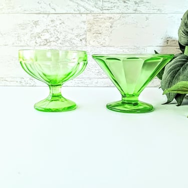 2 Mismatched Vintage Federal Uranium Glass Dessert Sherbet Fruit Dessert Cups/ 1930s Vaseline Depression Glass/ French Country Cottage Core 