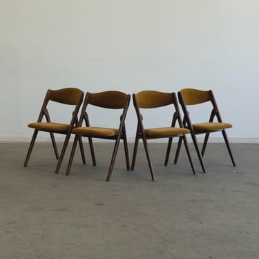 Vintage Folding Chairs - Set Of Four 