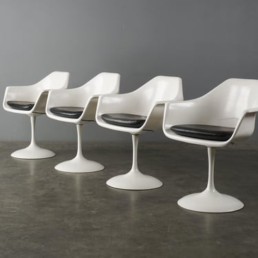 4 Vintage Saarinen-style Tulip Chairs by Fiberform White with Black Cushions 