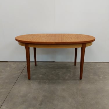 Vintage Mid Century Modern Teak Extendable Dining Table 