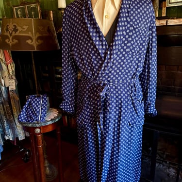 Vintage Men’s 1930s 40s Blue Art Deco Print Cold Rayon Robe with Travel Bag - Medium 