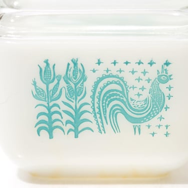 Vintage Pyrex Butterprint 501 Refrigerator Dish 1 1/2 Pint with Early Lid, 1950s 