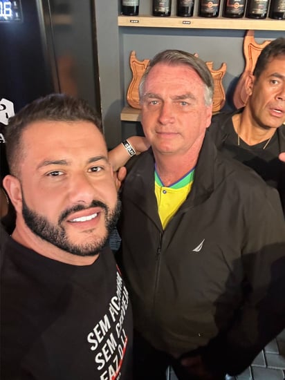 Léo Siqueira Bolsonaro