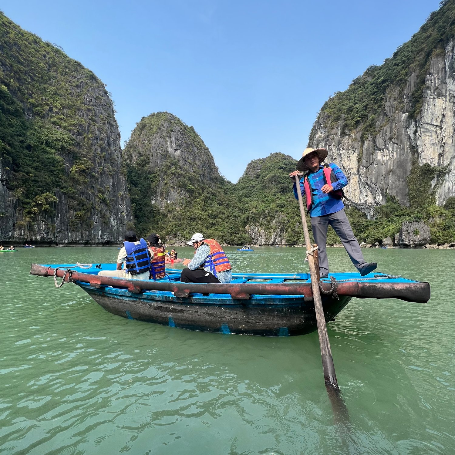 Photo of Boat rower in Halong Bay