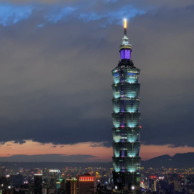Photo of Taipei 101 from Elephant Peak