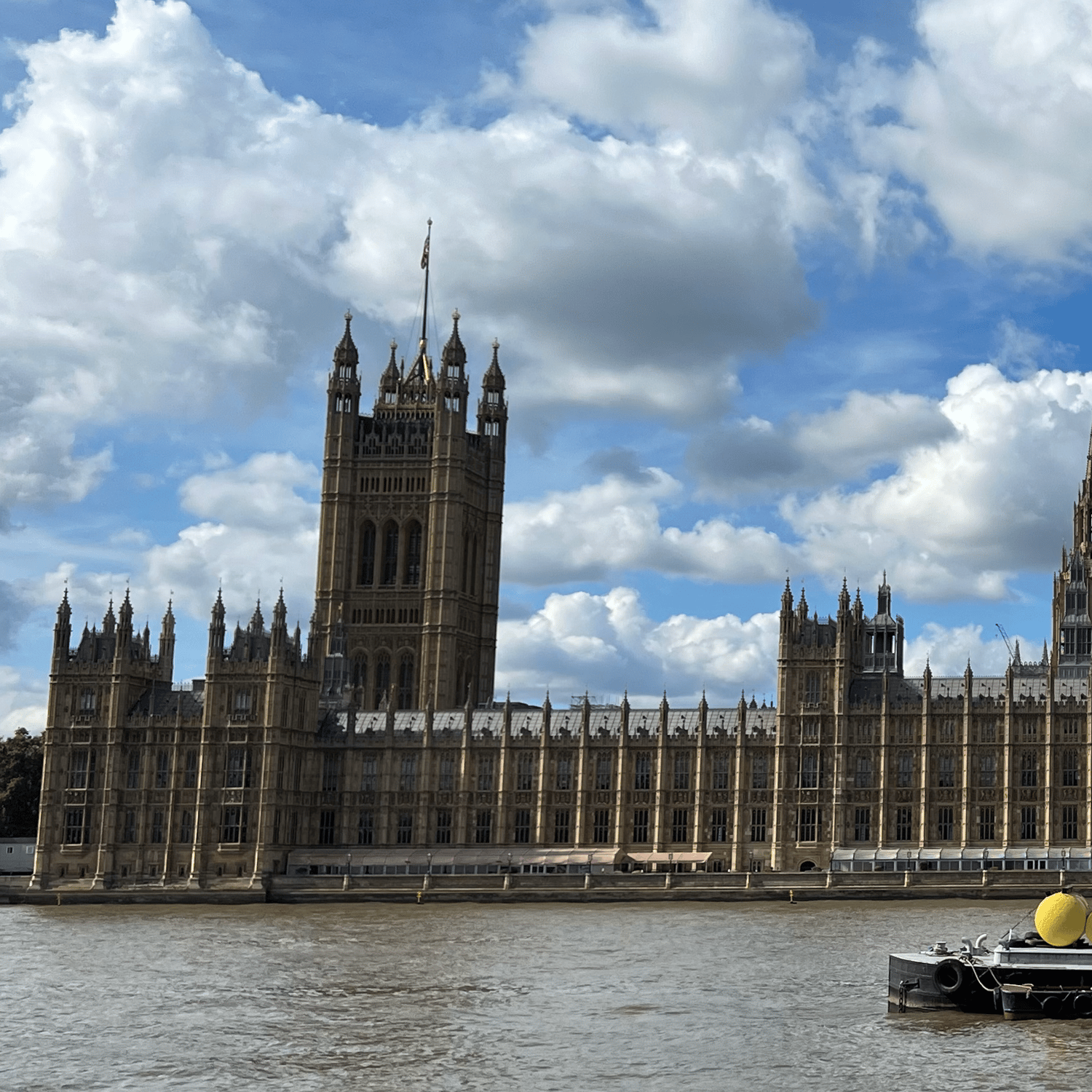 Photo of Palace of Westminster (left)