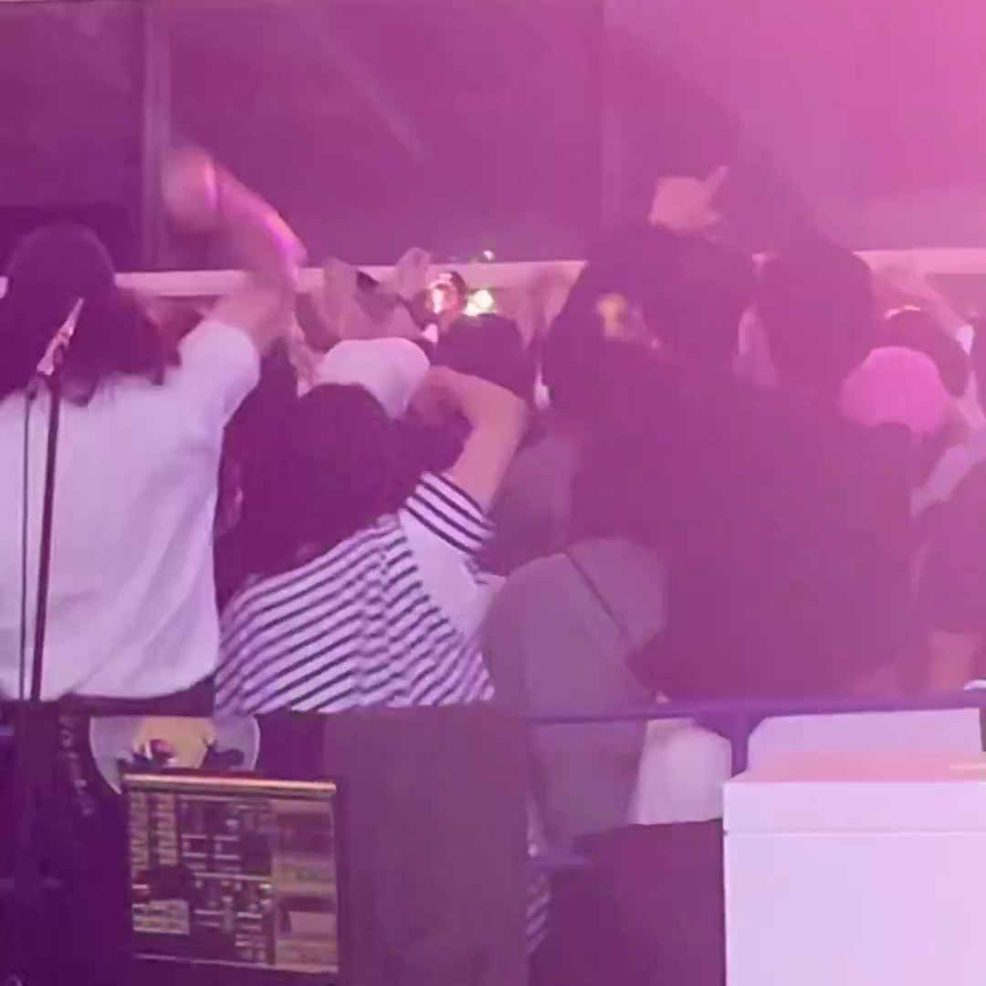 Photo of Dancing to DJ Not Porter Robinson w/ Minami 🇯🇵