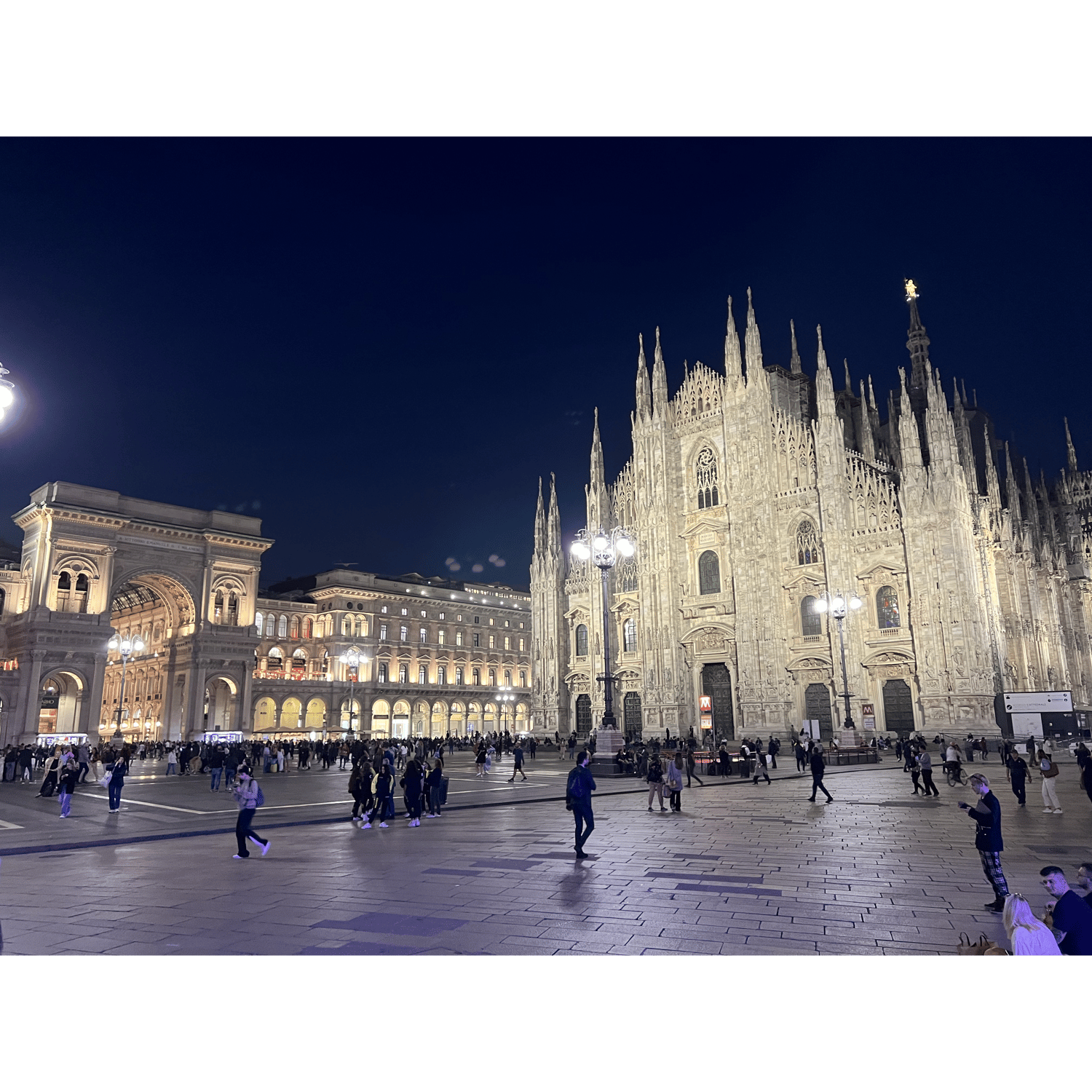 Photo of Duomo di Milano (night)