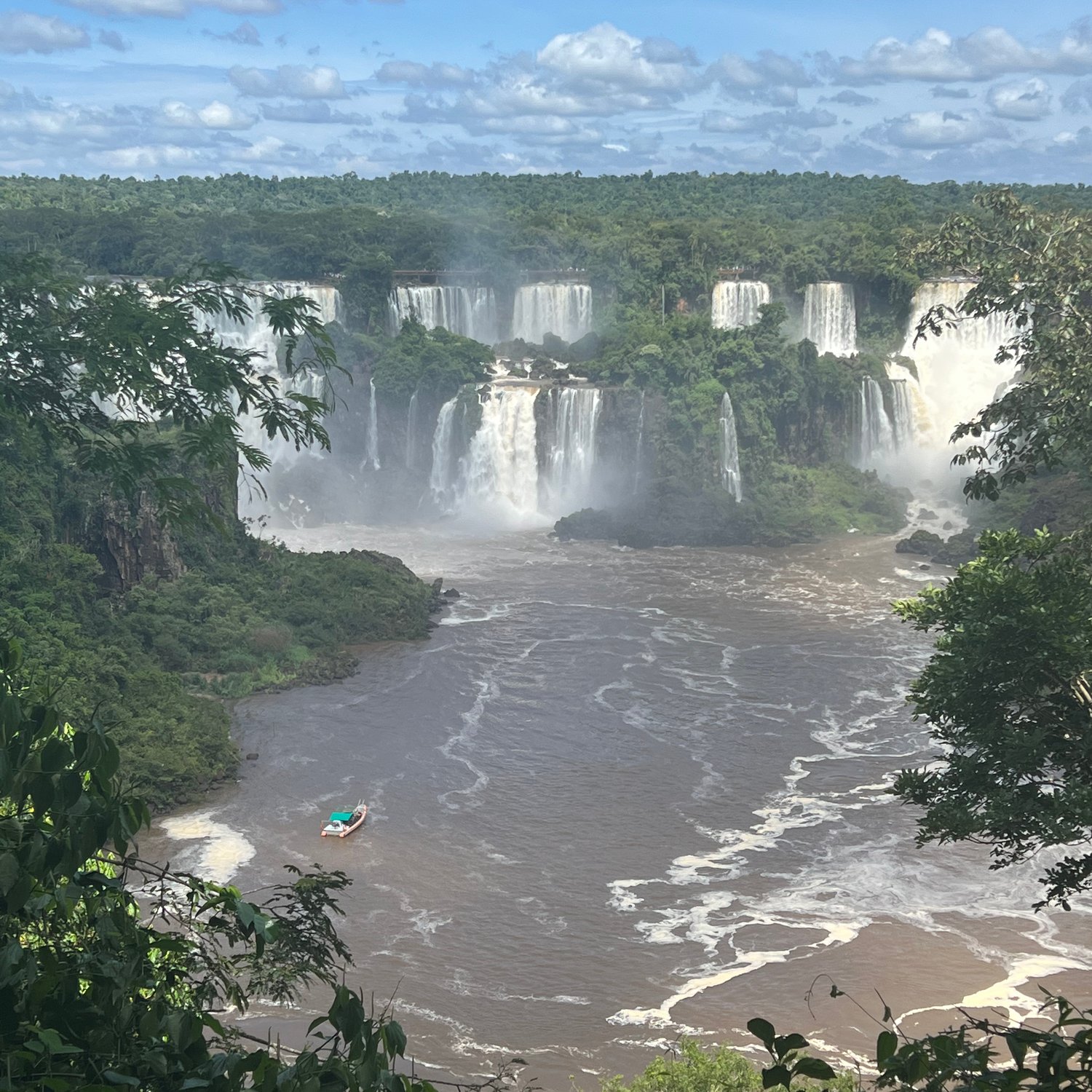 Photo of Iguazu Falls seen from Brazil 🇧🇷