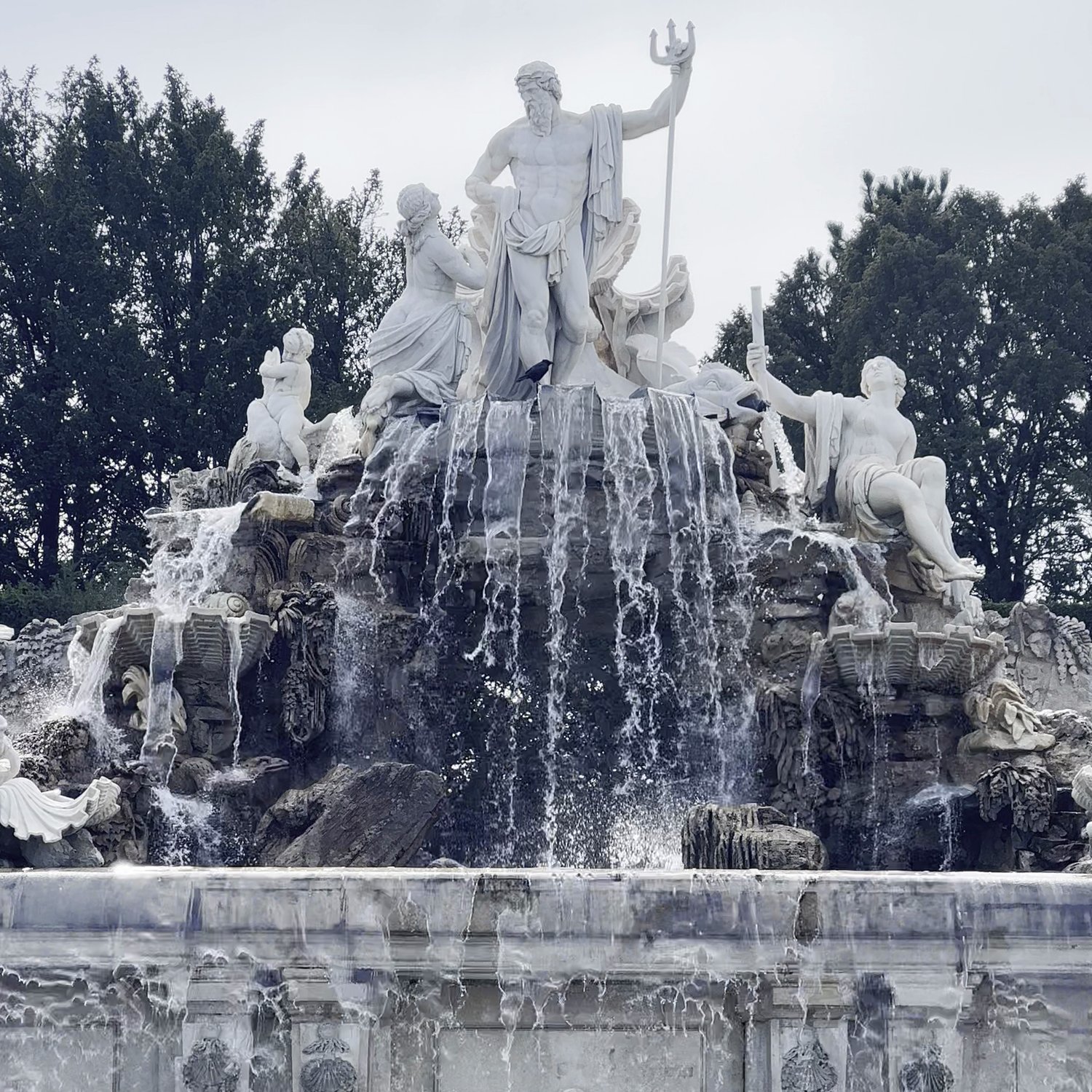 Photo of Neptune Fountain in Schönbrunn Garden