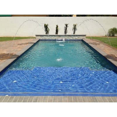 Geo-Metric Swimming Pool Images