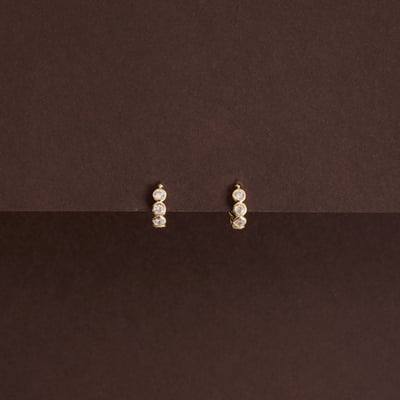 Argola cravejada 13mm tarraxa