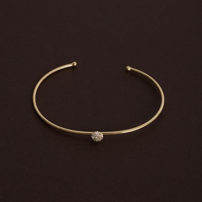 Bracelete flor cravejada 5mm regulável