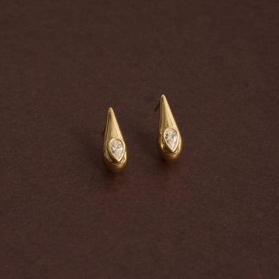 Brinco gota alongada 15mm detalhe zircônia