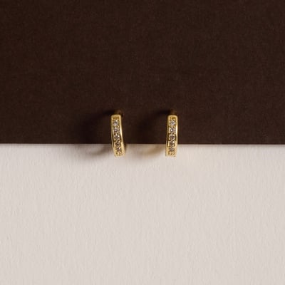 Argola click cravejada 9mm