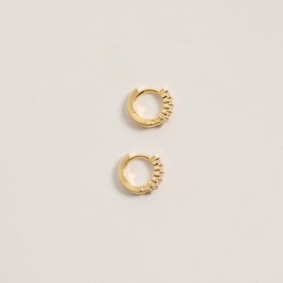 Argola click cravejada 9mm fio quadrado