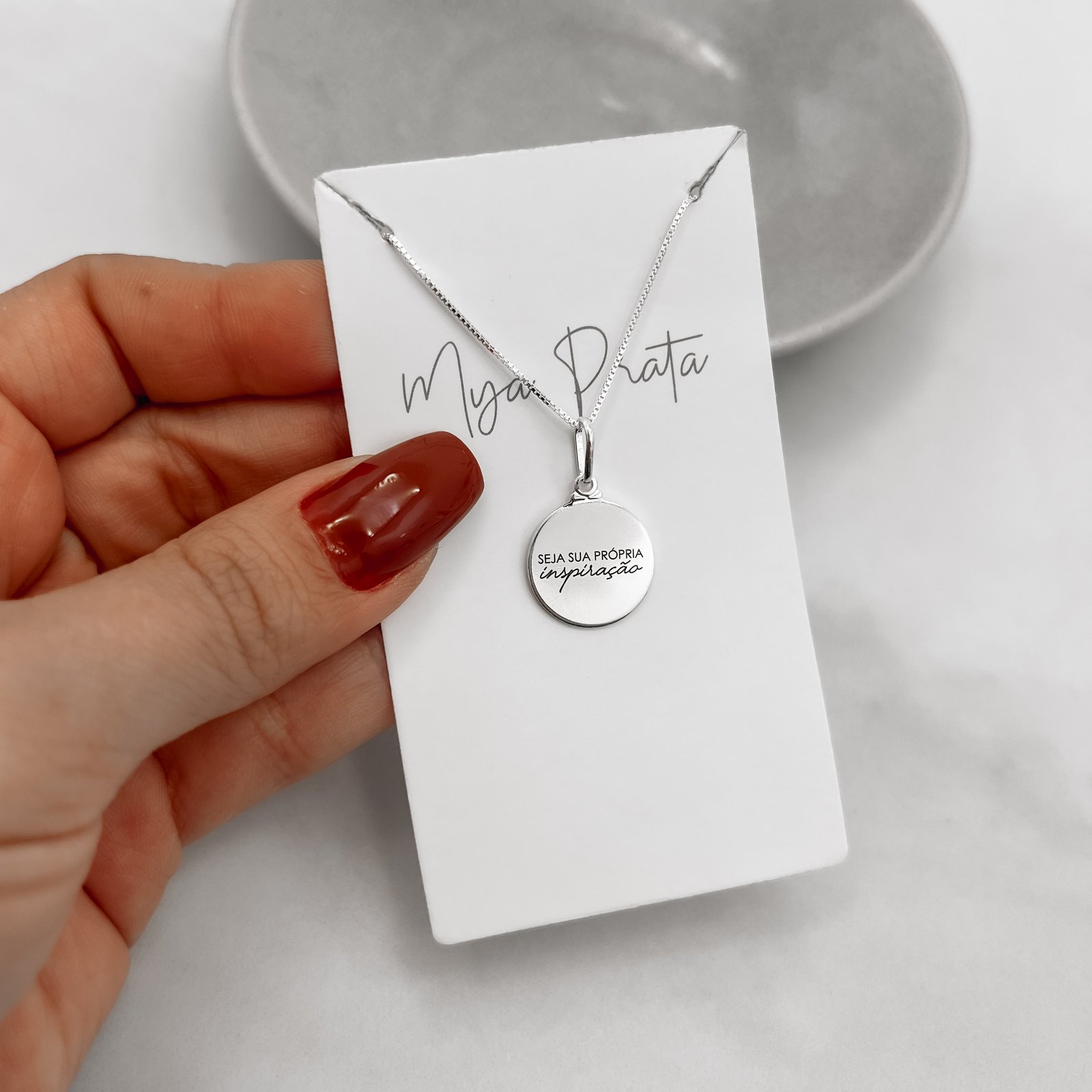 Colar pingente medalha seja sua própria inspiração 15mm 45cm