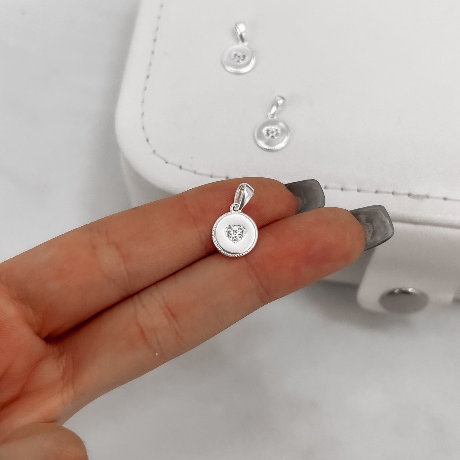 Pingente medalha coração cravejado 9mm