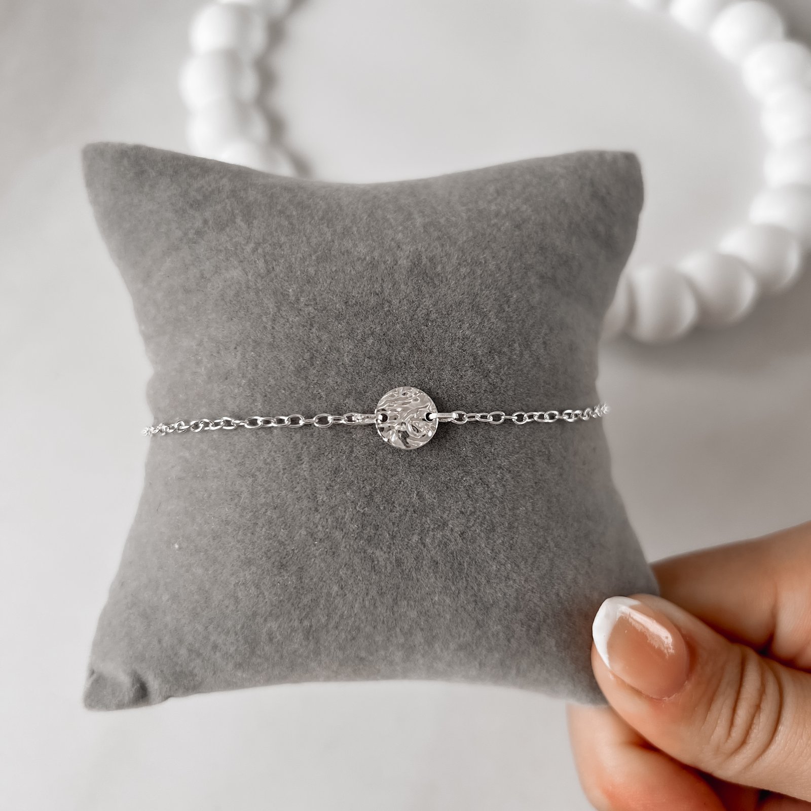 Pulseira entremeio medalha texturizada 8mm