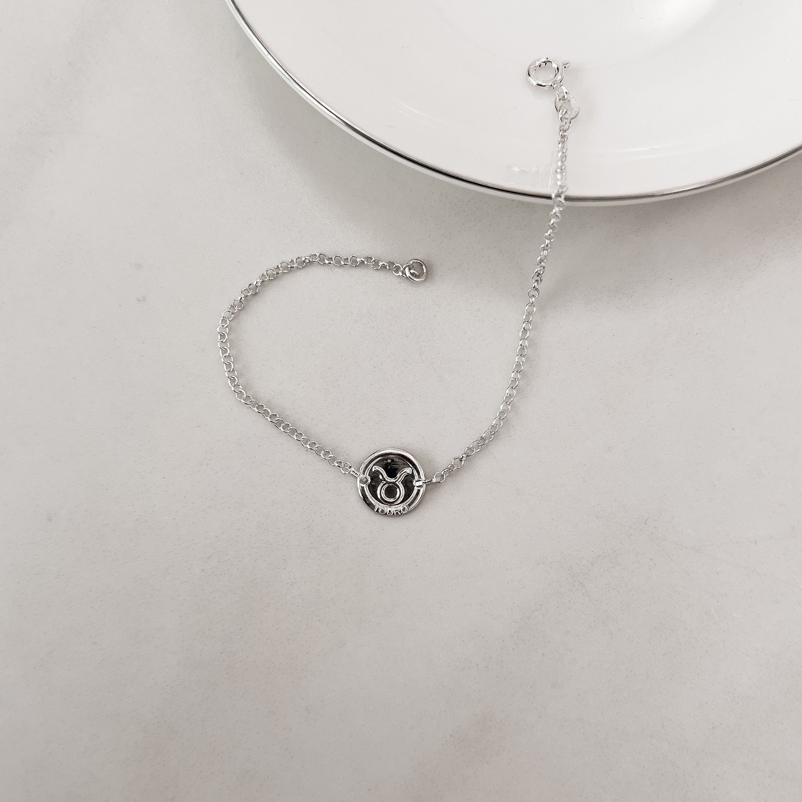 Pulseira entremeio signo touro