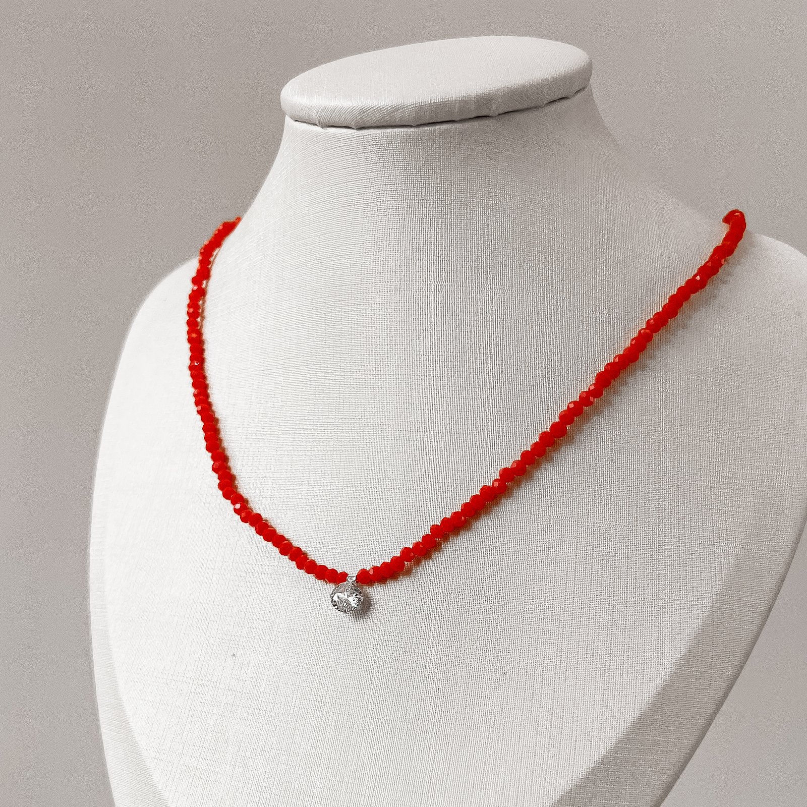 Colar cristal coral 3mm pingente zircônia 6mm 40+5cm