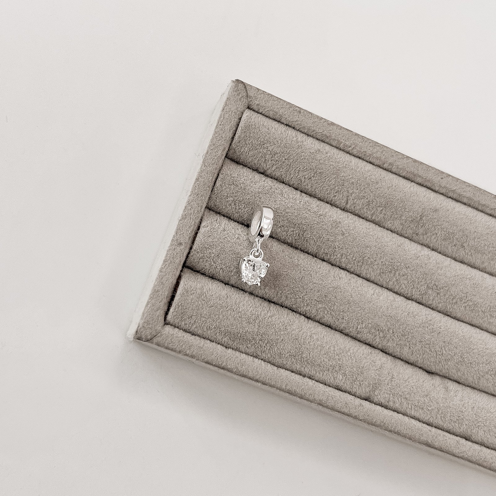 Berloque pingente zircônia coração 6mm