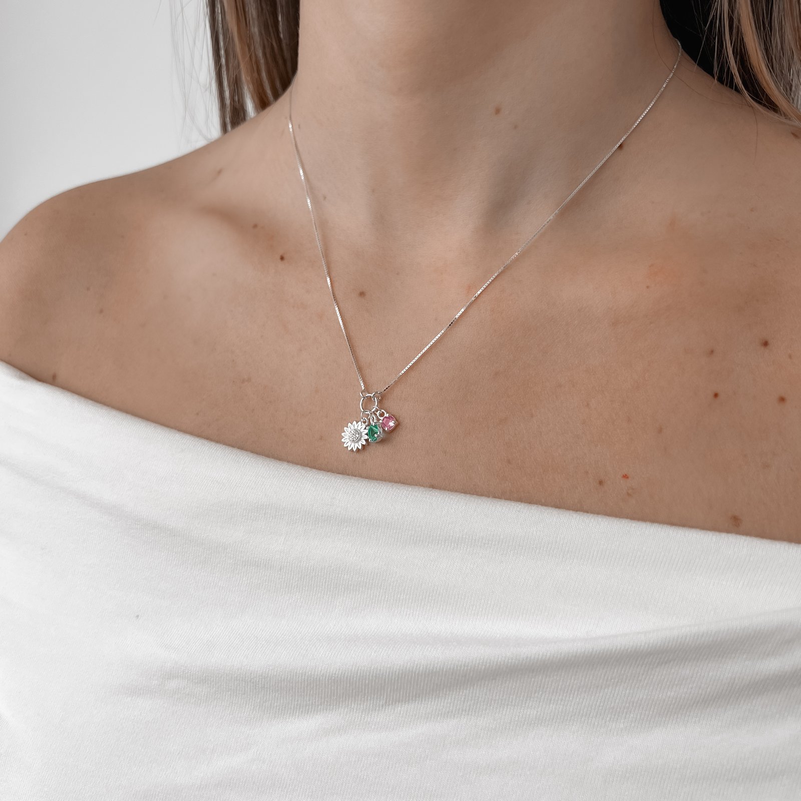 Colar entremeio círculo pingentes flor, zircônias rosa e turmalina v12 45cm
