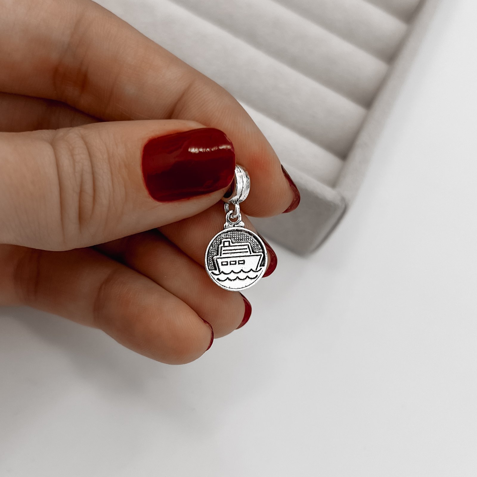 Berloque pingente medalha barco 11mm envelhecido