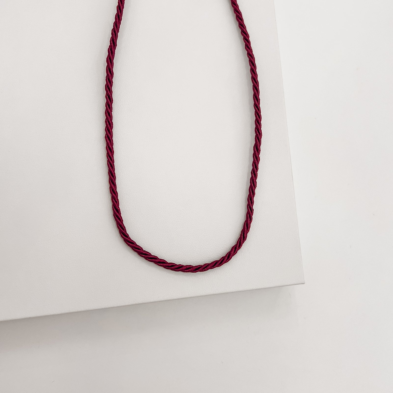 Choker cordão trançado marsala 2mm 40+5cm