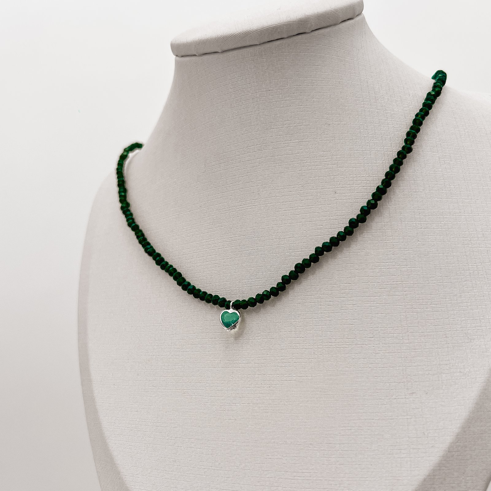 Choker cristal verde escuro 3mm pingente zircônia coração turquesa 6mm 40+5cm