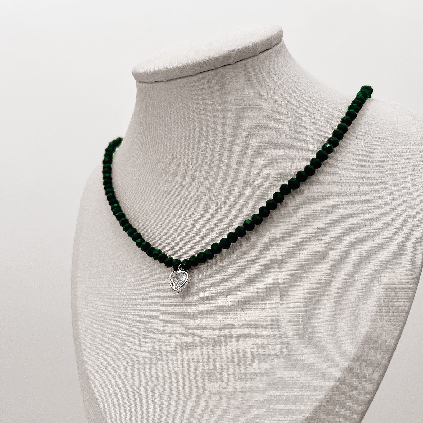 Choker cristal verde escuro 4mm pingente zircônia coração cristal 8mm 40+5cm