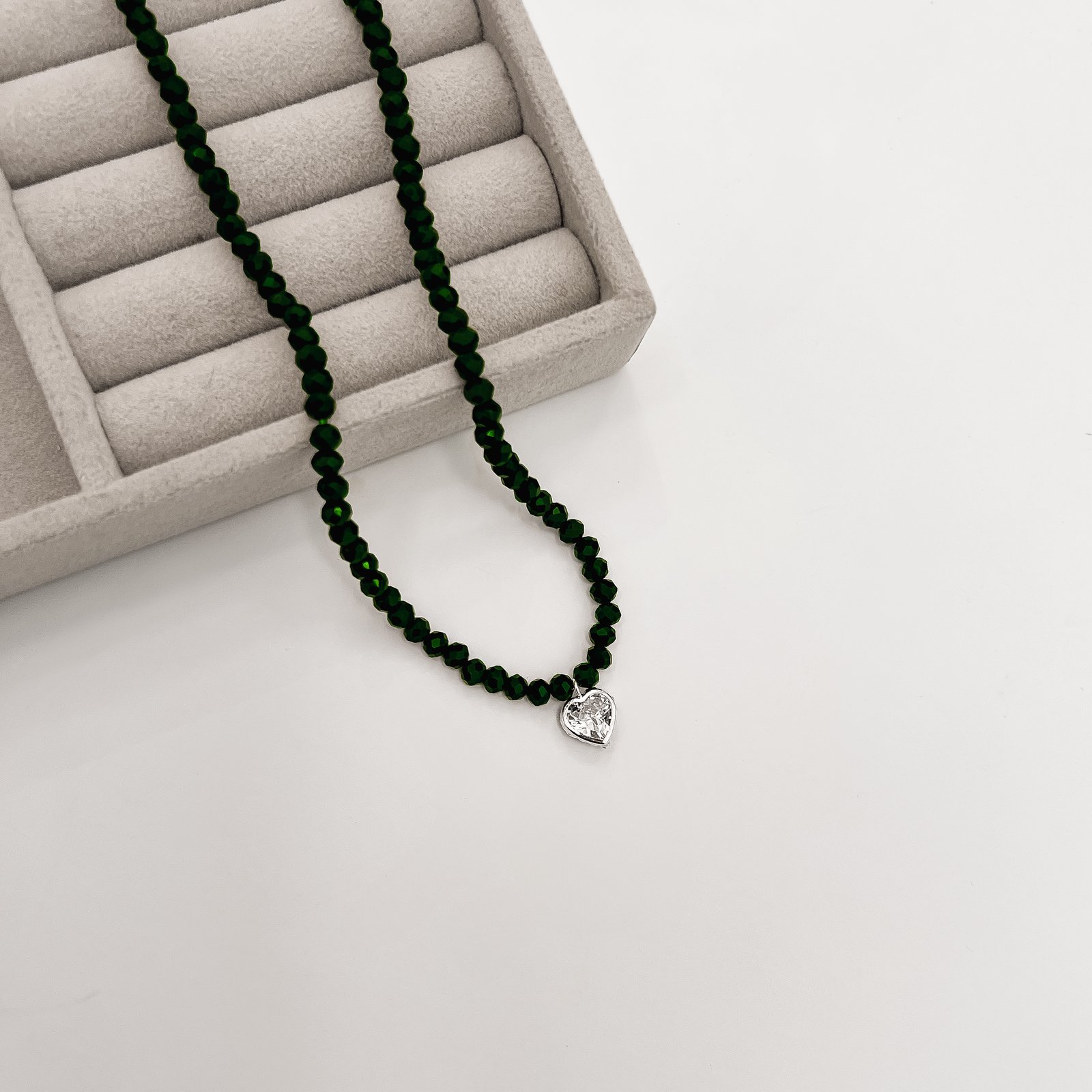 Choker cristal verde escuro 4mm pingente zircônia coração cristal 8mm 40+5cm