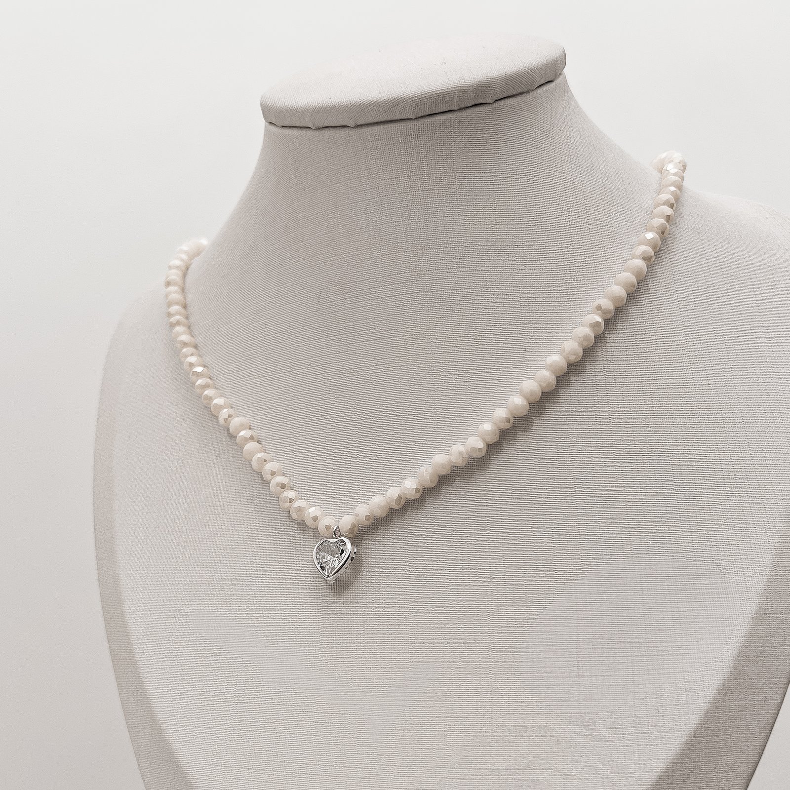 Choker cristal off irisado 4mm pingente zircônia coração cristal 8mm 40+5cm