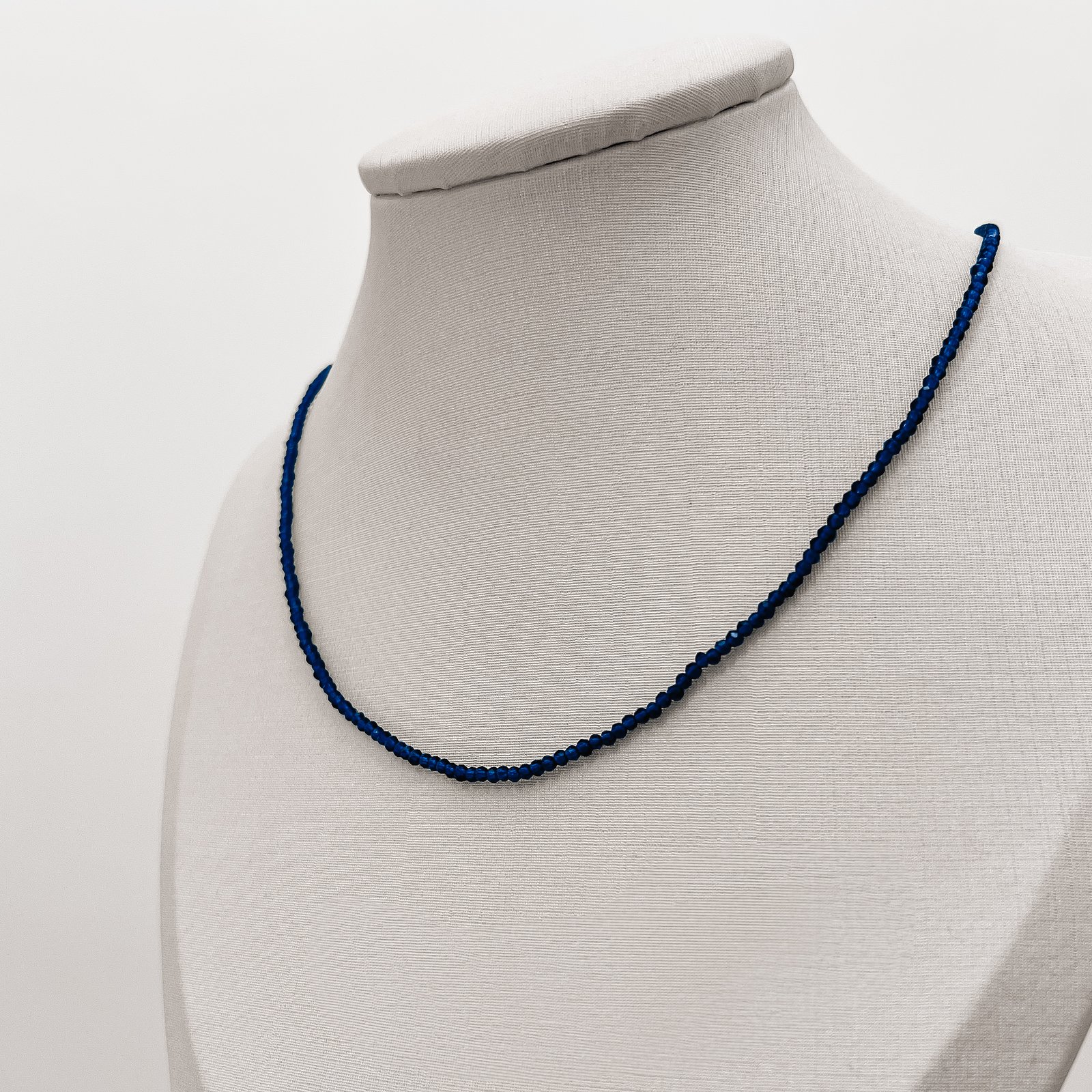 Choker cristal azul bic 2mm com alongadora
