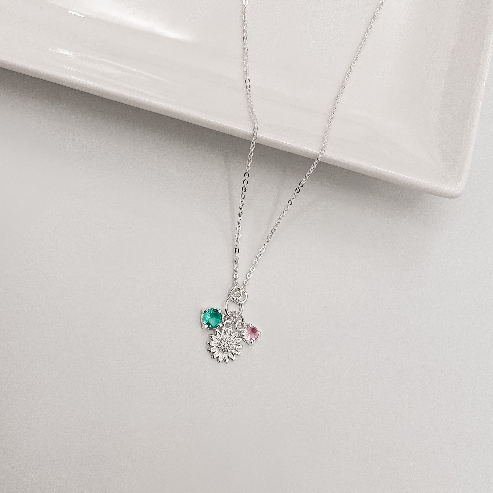 Colar entremeio círculo pingentes flor, zircônias rosa e turmalina corrente cadeadinho 40+5cm
