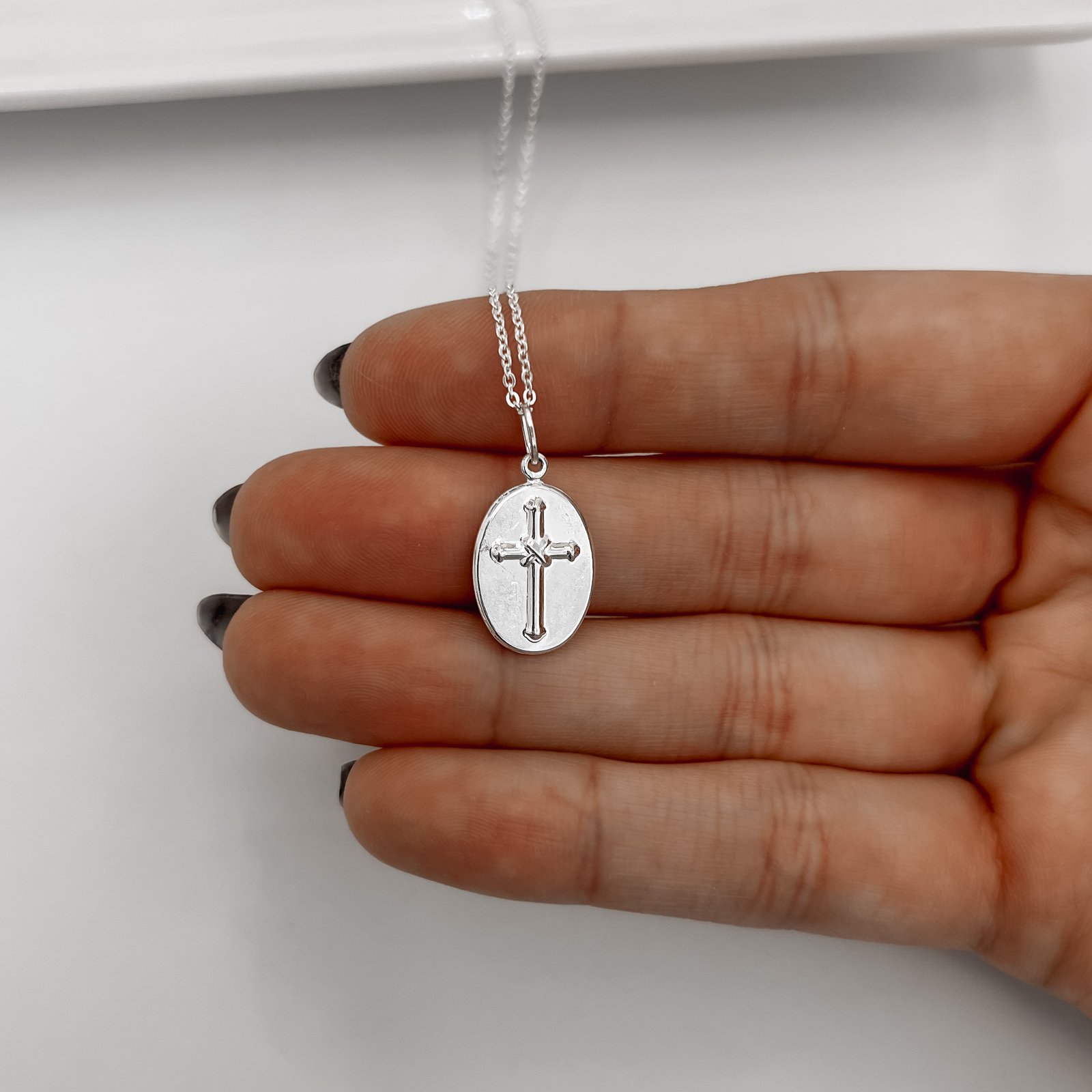 Colar pingente medalha dupla face Santo Antônio e cruz 16mm corrente cadeadinho 45cm