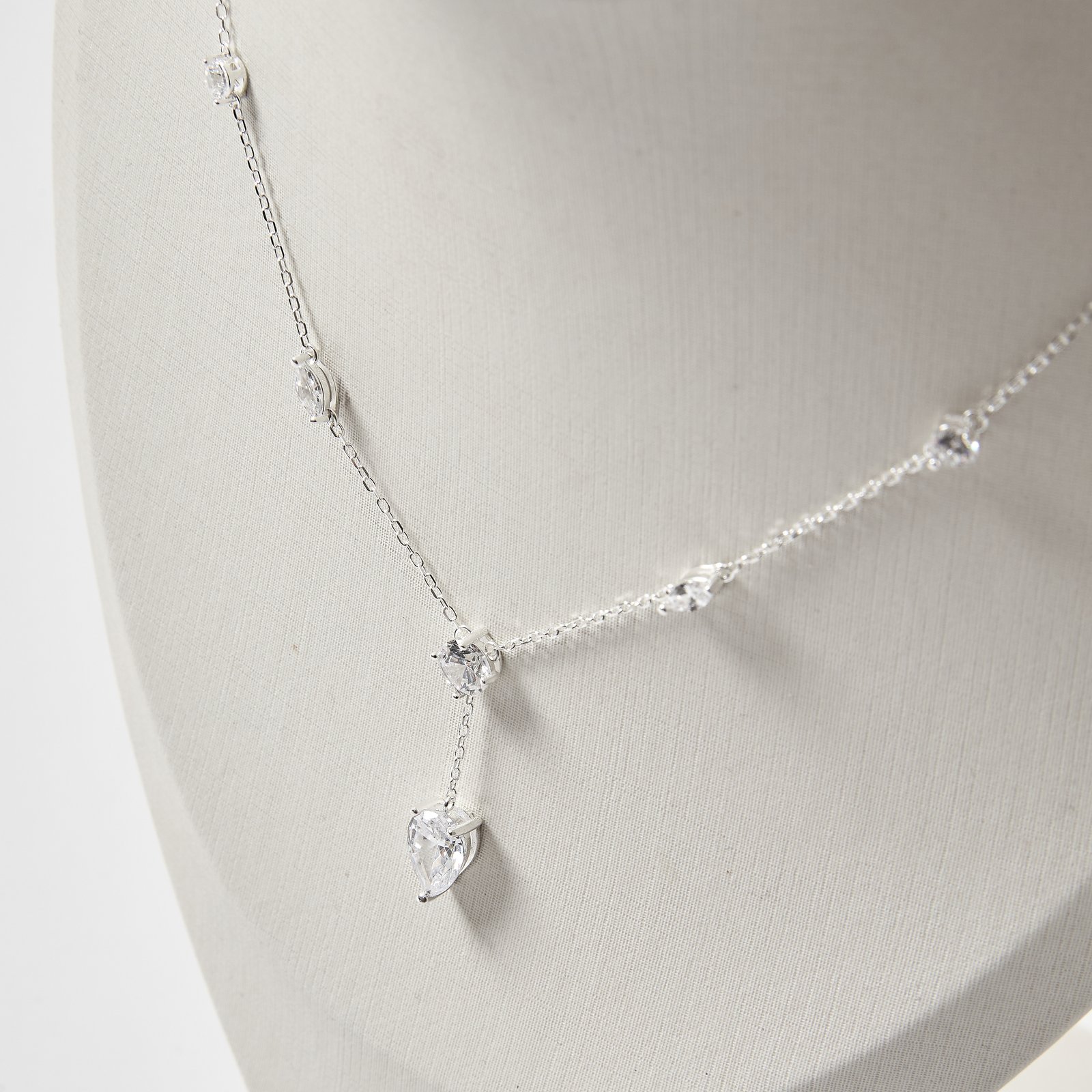 Colar entremeios zircônia redonda e navete com pingente zircônia gota 11mm 40+5cm