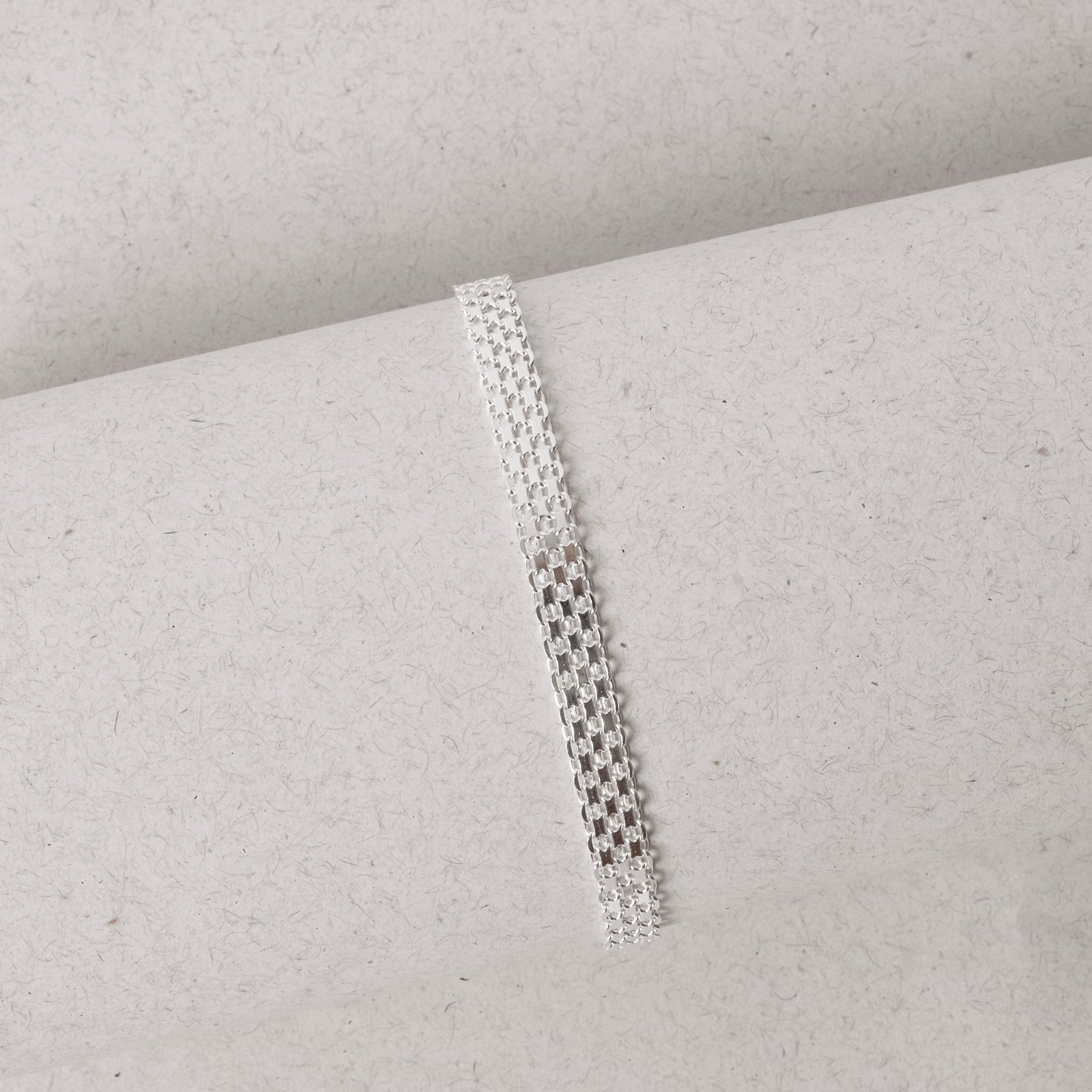 Pulseira corrente esteira cadeado 6.0 19,5cm