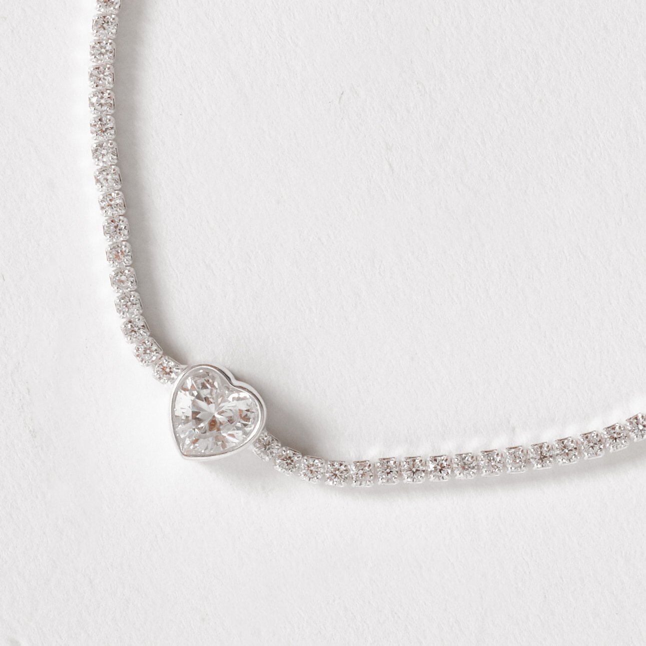 Pulseira Riviera 1.9 com zircônia coração cristal 16cm com alongadora