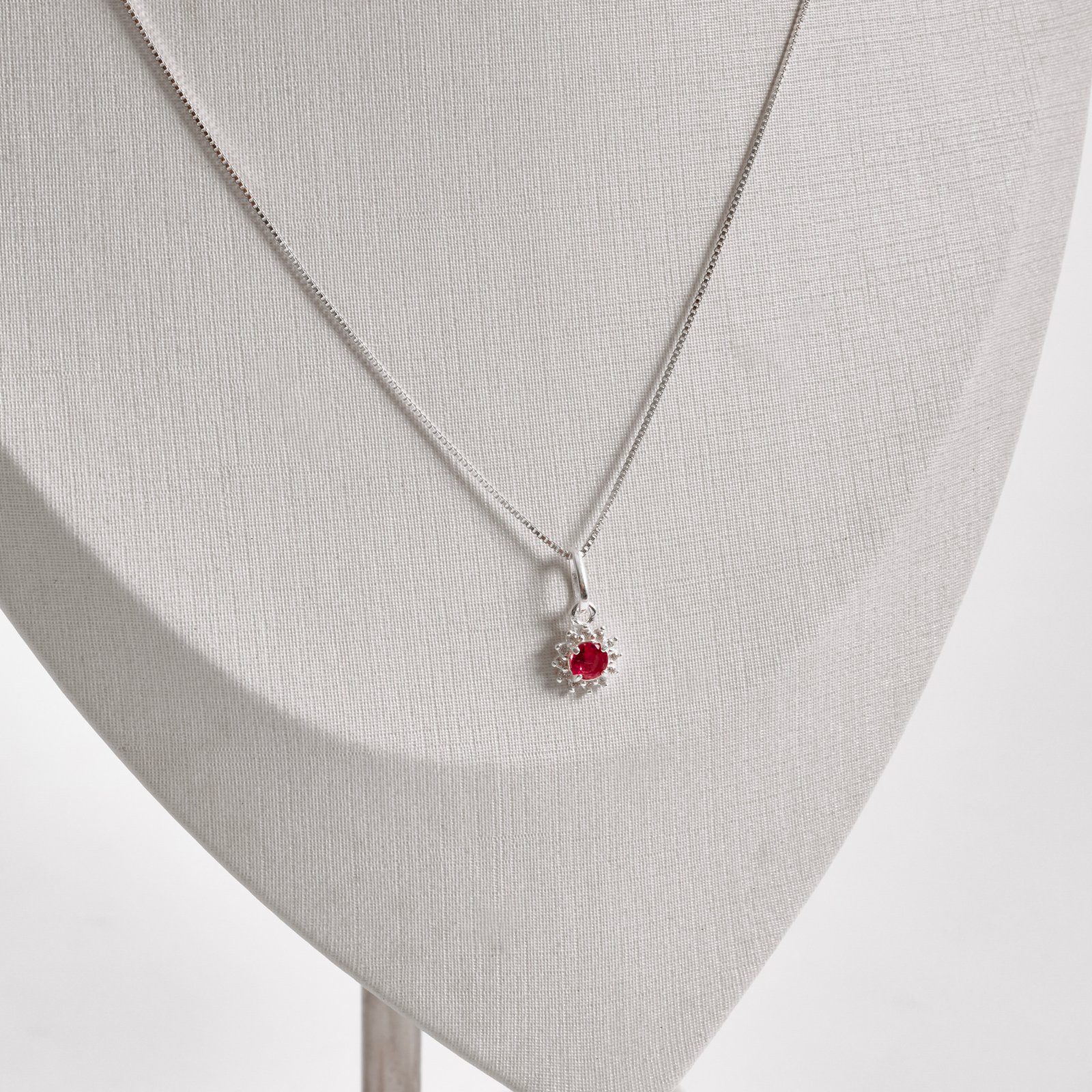 Colar pingente zircônia redonda cereja com cravejado 7mm 45cm
