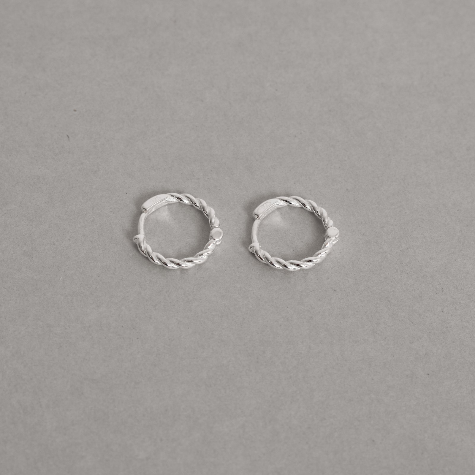 Argola click trançada 14mm