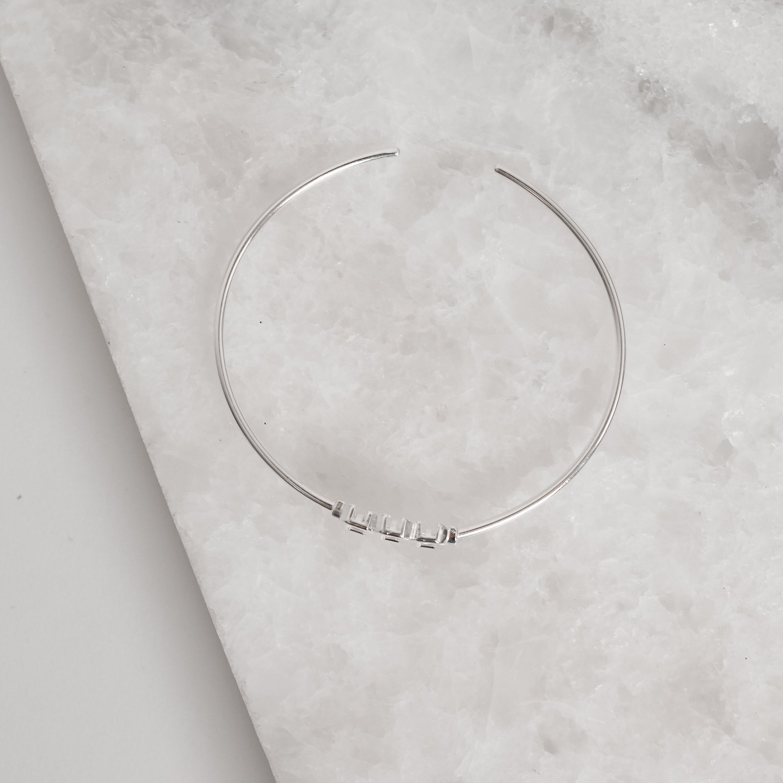 Bracelete 3 zircônias retangulares regulável